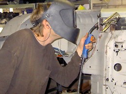 Welding left sill, front